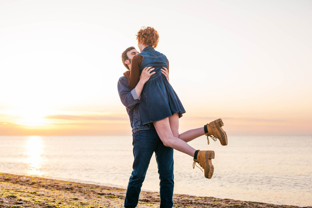 loving couple on beach - Valokuva, kuva