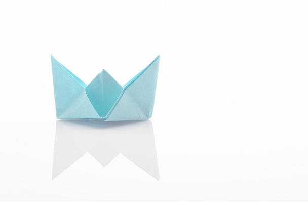 Origami paper ship on white background - Photo, image