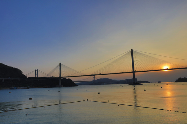 Ponte Ting Kau de Hong Kong
  - Foto, Imagem