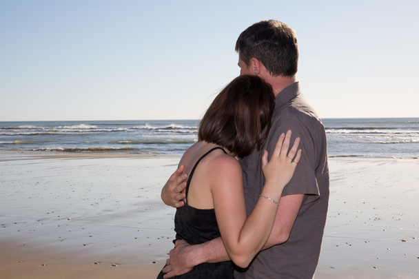 Amour couple câlins à la plage amour affaire
 - Photo, image