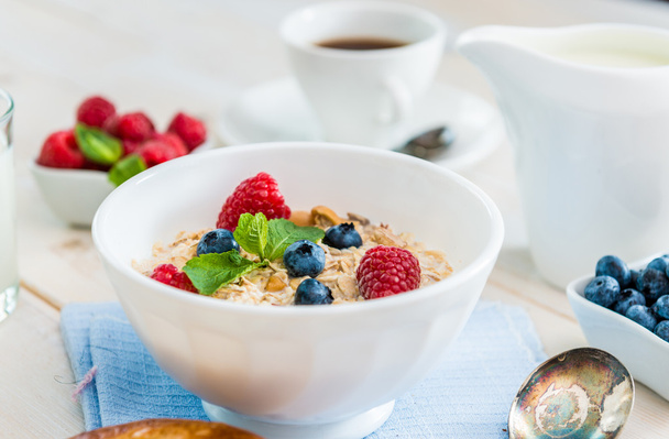 delicious breakfast with muesli - Фото, зображення