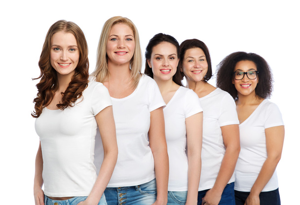 group of happy different women in white t-shirts - Foto, immagini