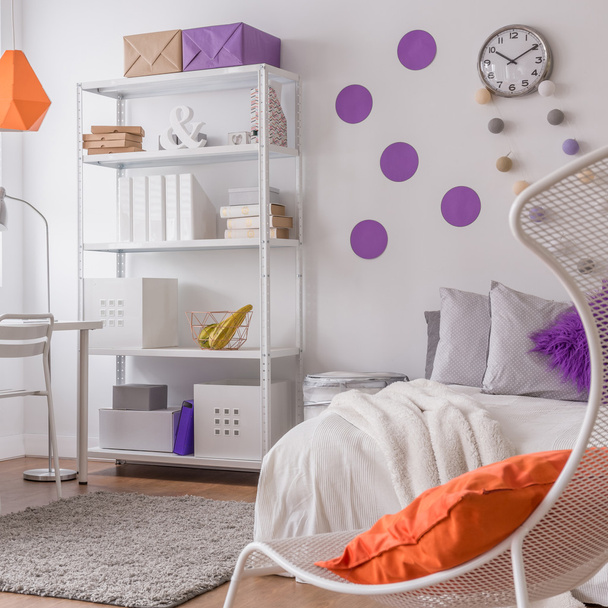 Farbdetails im Teenager-Schlafzimmer - Foto, Bild