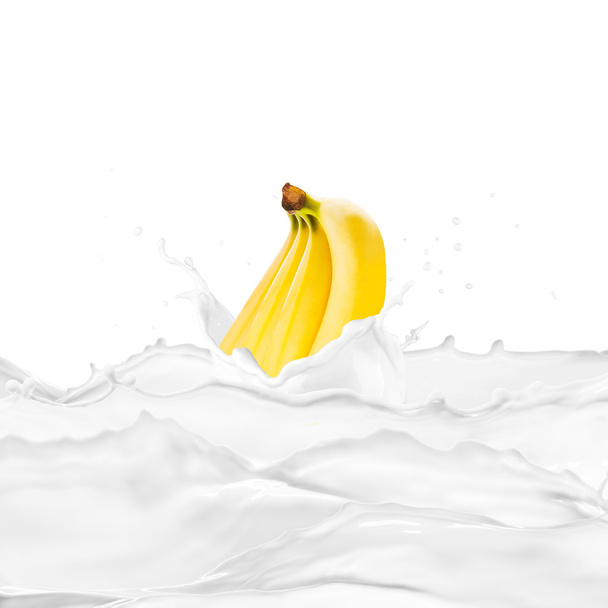 Fresh Bananas With Milk Splash - Foto, afbeelding