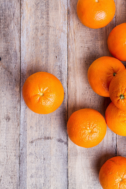 ahşap üzerine portakal - Fotoğraf, Görsel
