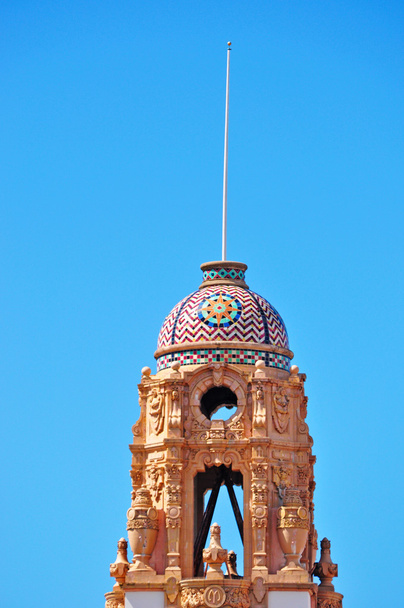 São Francisco, Califórnia, EUA: a torre sineira da Missão Igreja Basílica de São Francisco de Asis ou Missão Dolores
   - Foto, Imagem