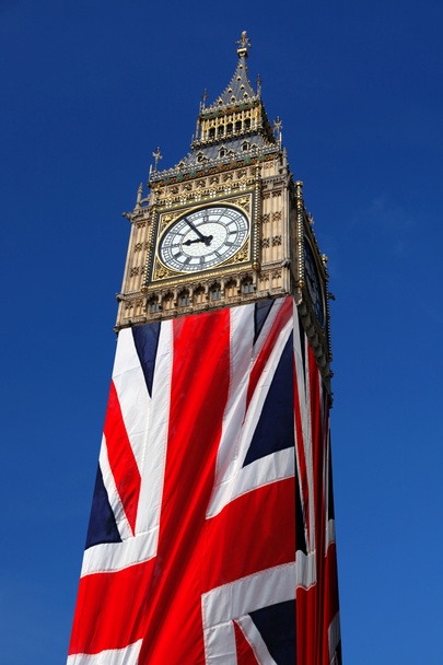 Célèbre Big Ben avec drapeau de l'Angleterre à Londres
 - Photo, image
