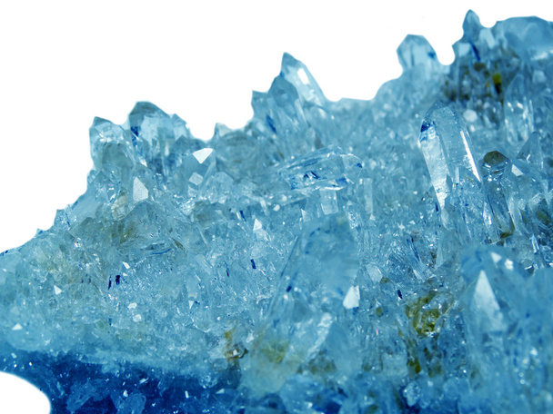 Aquamarijn edelsteen geode geologische kristallen  - Foto, afbeelding