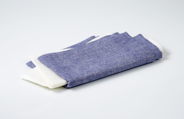 deux serviettes pliées ou tapis de table
 - Photo, image