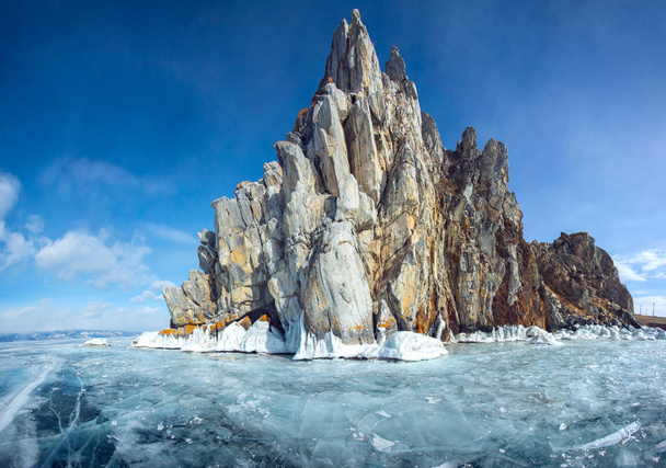 Lodu i skał jezioro Bajkał - Zdjęcie, obraz