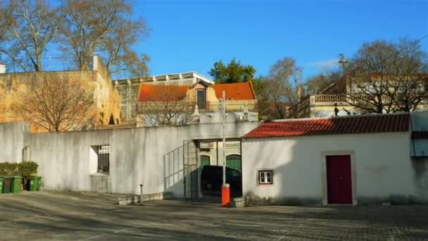 Kostel nebo klášter Sao Vicente de Fora (klášter ze St. Vincent mimo zdi) je 17. století kostela a kláštera v městě Lisabon, Portugalsko. Královský Panteon Braganzy panovníků. - Záběry, video