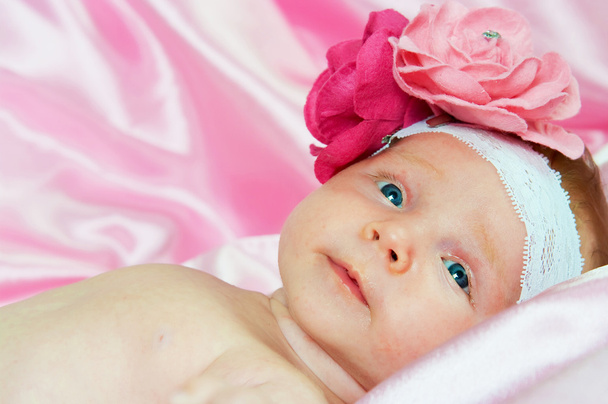 The newborn child - Foto, afbeelding