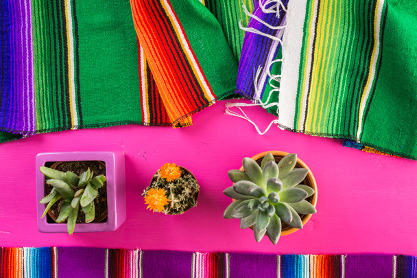 Fiesta colorate decorazioni da tavola
 - Foto, immagini