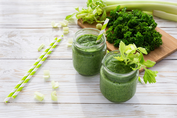 Healthy green smoothie  - Foto, imagen