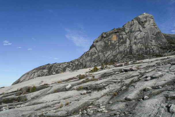 Γραφική θέα στις κορυφές του Mt Βόρνεο Κινάμπαλου επτά - Φωτογραφία, εικόνα