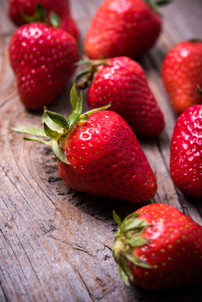 Ripe red organic strawberries - Foto, Imagen