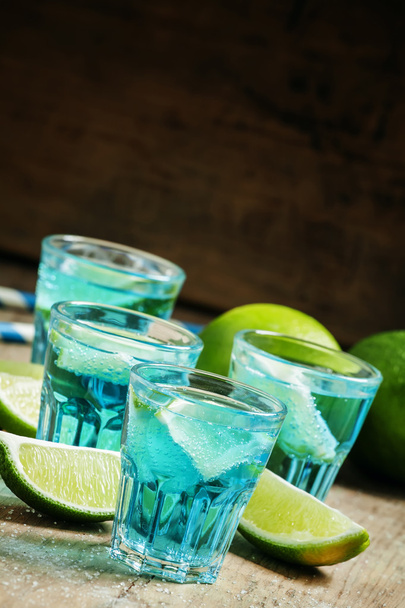 Blue cocktail with soda and lime - Photo, Image