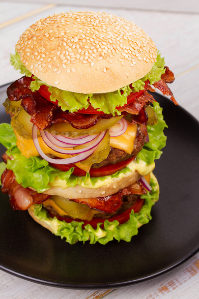 Burger With Beef, Bacon, Tomato, Cheese, Lettuce and Onion - Photo, Image