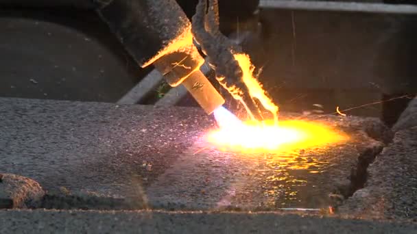 Переробка гранітних плит вогню
 - Кадри, відео