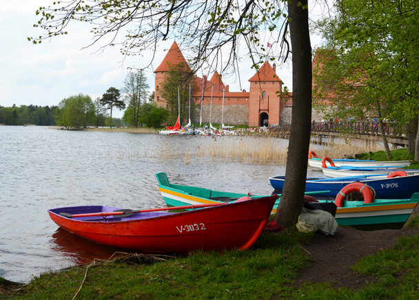 Litvanya Trakai kale en çok ziyaret edilen turistik yer - Fotoğraf, Görsel