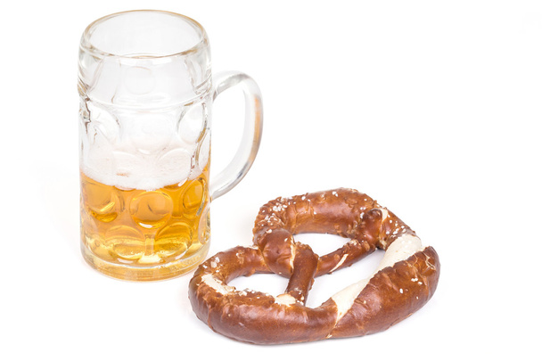 pretzel and beer mug - Фото, зображення