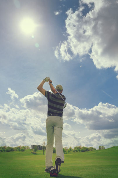 Jugador de golf masculino
 - Foto, imagen