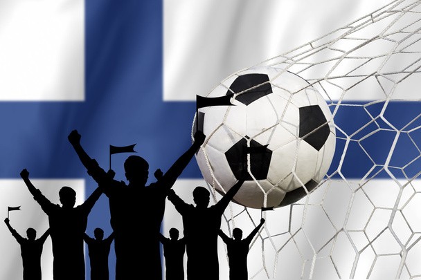 Silhouetten von Fußballfans mit finnischer Flagge. - Foto, Bild