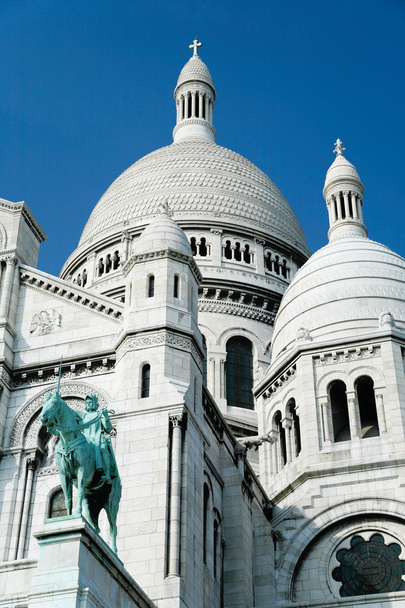 rechts Basilika Heiliges Herz in Paris - Foto, Bild