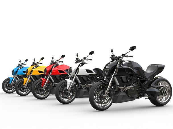 Las motocicletas deportivas en una fila - varios colores
 - Foto, Imagen
