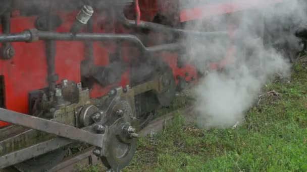 蒸気機関車のパイプから - 映像、動画