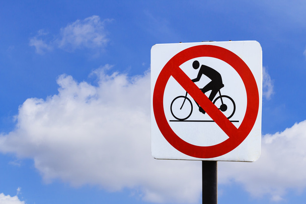 Не ездить на велосипеде знак
 - Фото, изображение