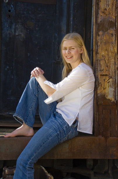 Attractive smiling blonde young woman - Fotografie, Obrázek