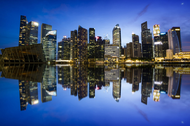 Ciudad de Singapur skyline por la noche - Foto, Imagen