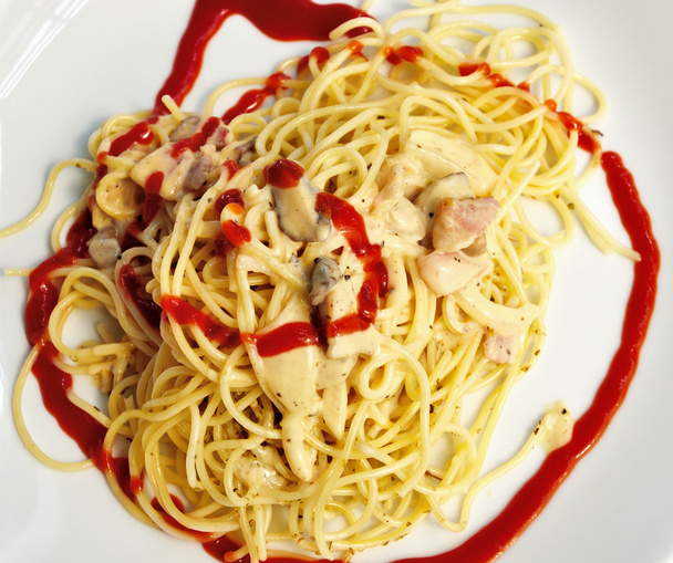 Spaghetti with mushroom sauce - Φωτογραφία, εικόνα