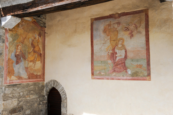 Freskók a vidéki Medeglia-templom  - Fotó, kép