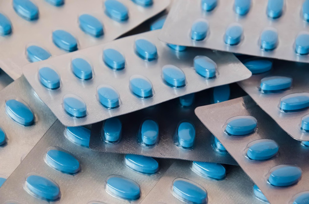 pastillas azules medicamento en blister
 - Foto, Imagen