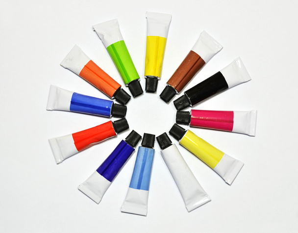 Tubes of paint in a circle - Foto, Imagen