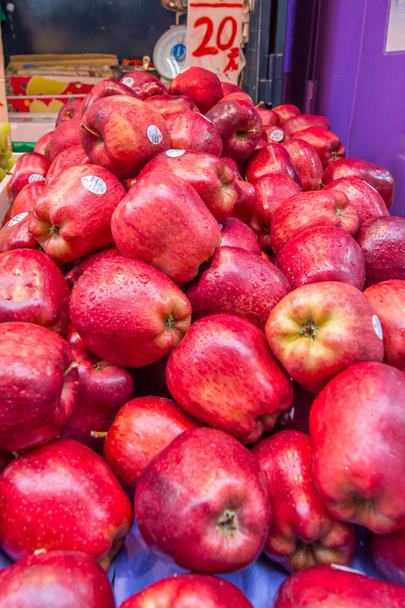 Satılık taze organik meyvelerle Asya meyve pazarı - Fotoğraf, Görsel