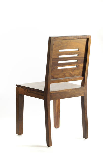 Деревянное кресло на белом фоне - Фото, изображение