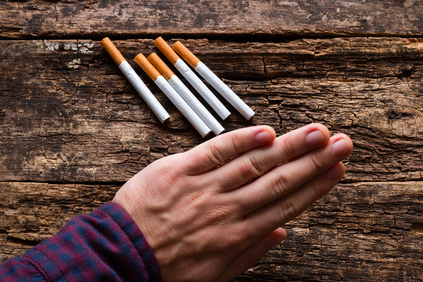 man refuses to cigarettes and smoking - Foto, Bild