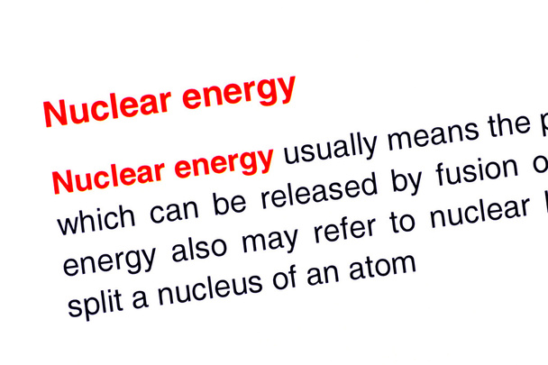 Текст ядерної енергії, виділений червоним
 - Фото, зображення