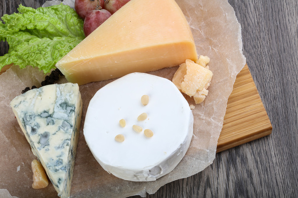Delizioso piatto di formaggio
 - Foto, immagini