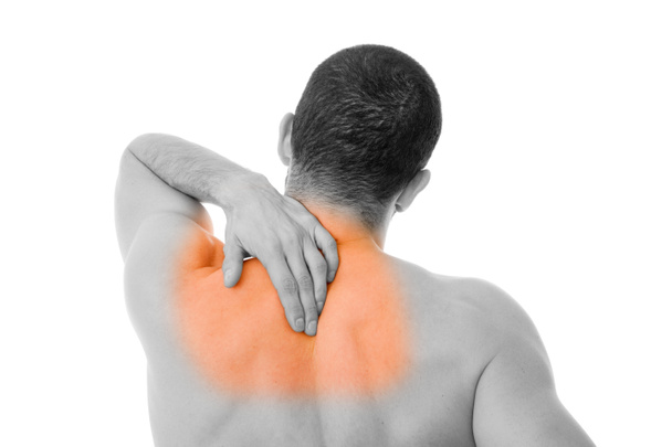 Rückansicht eines jungen Mannes mit schmerzverzerrtem Rücken, isoliert auf weißem Hintergrund - Foto, Bild