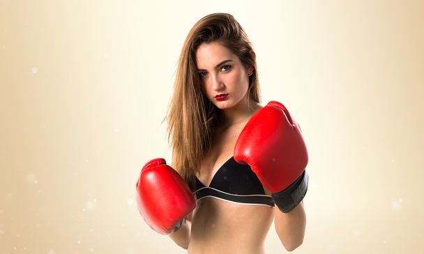 Teen girl with boxing gloves - Valokuva, kuva