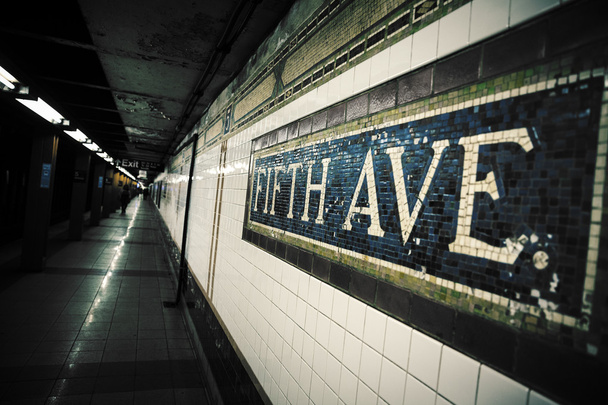 U-Bahn-Station Fifth Avenue - Foto, Bild