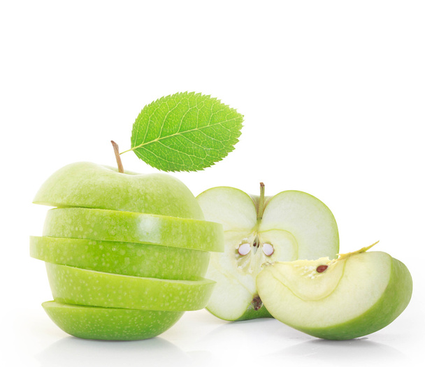 πράσινο μήλο κομμένο σε φέτες - Φωτογραφία, εικόνα
