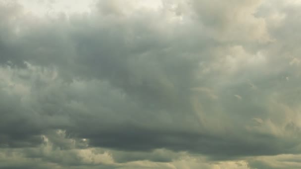 storm clouds moving fast.  Time lapse  - Footage, Video
