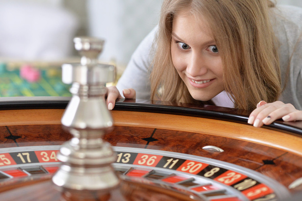 woman  playing roulette at casino - 写真・画像