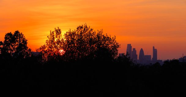 ηλιοβασίλεμα στο Λονδίνο - Φωτογραφία, εικόνα