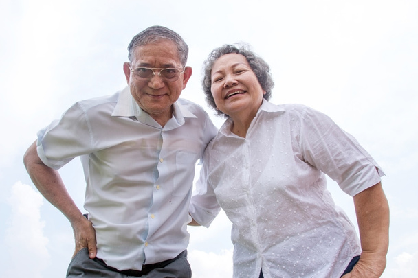 Aasian isoäiti ja isoäiti hymy
 - Valokuva, kuva